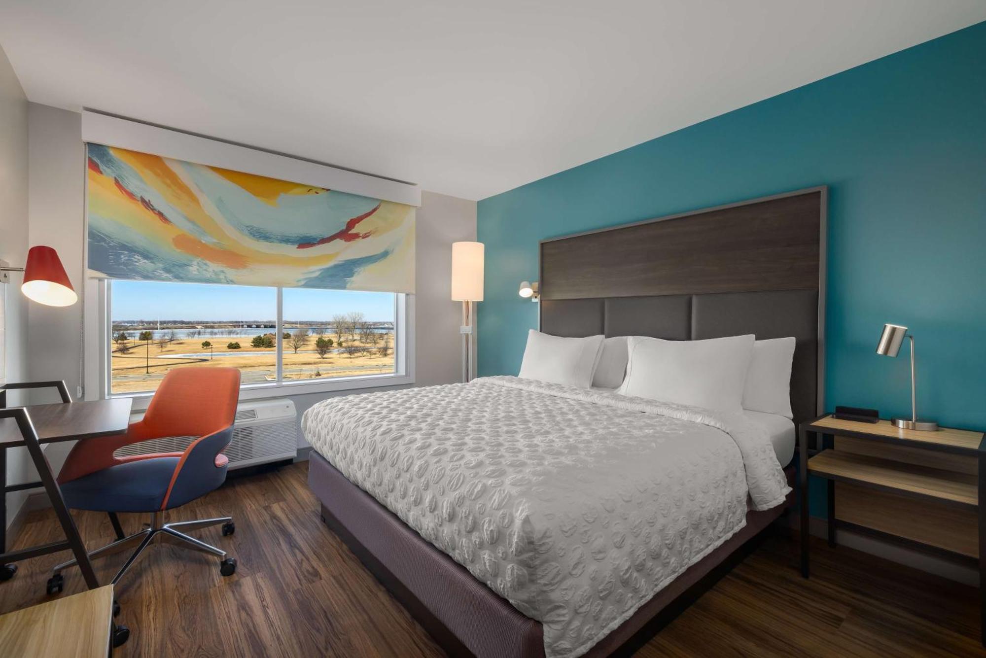 Tru By Hilton Oshkosh Hotel Exterior foto